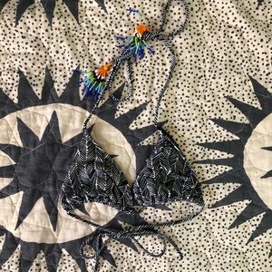 Billabong bikini top